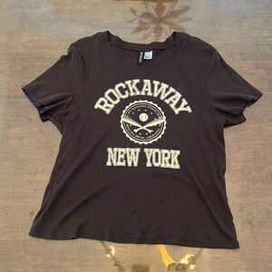 Short Sleeve Graphic Top